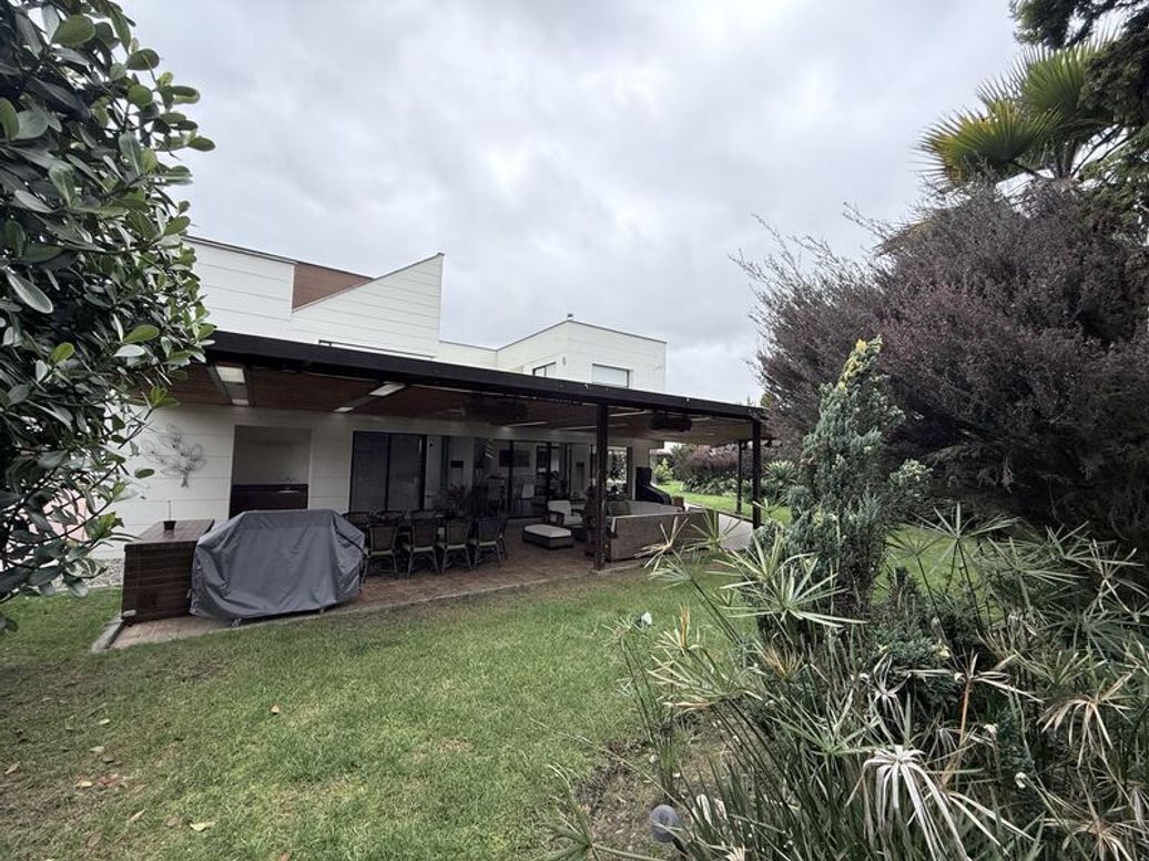 Casa de 4 alcobas en venta en Casa Blanca, Bogotá, 575 m² · foto 10 de 20