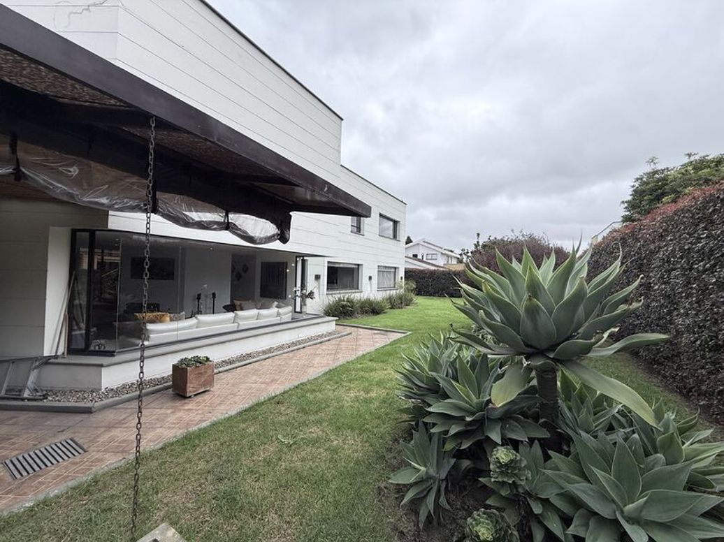 Casa de 4 alcobas en venta en Casa Blanca, Bogotá, 575 m² · foto 12 de 20