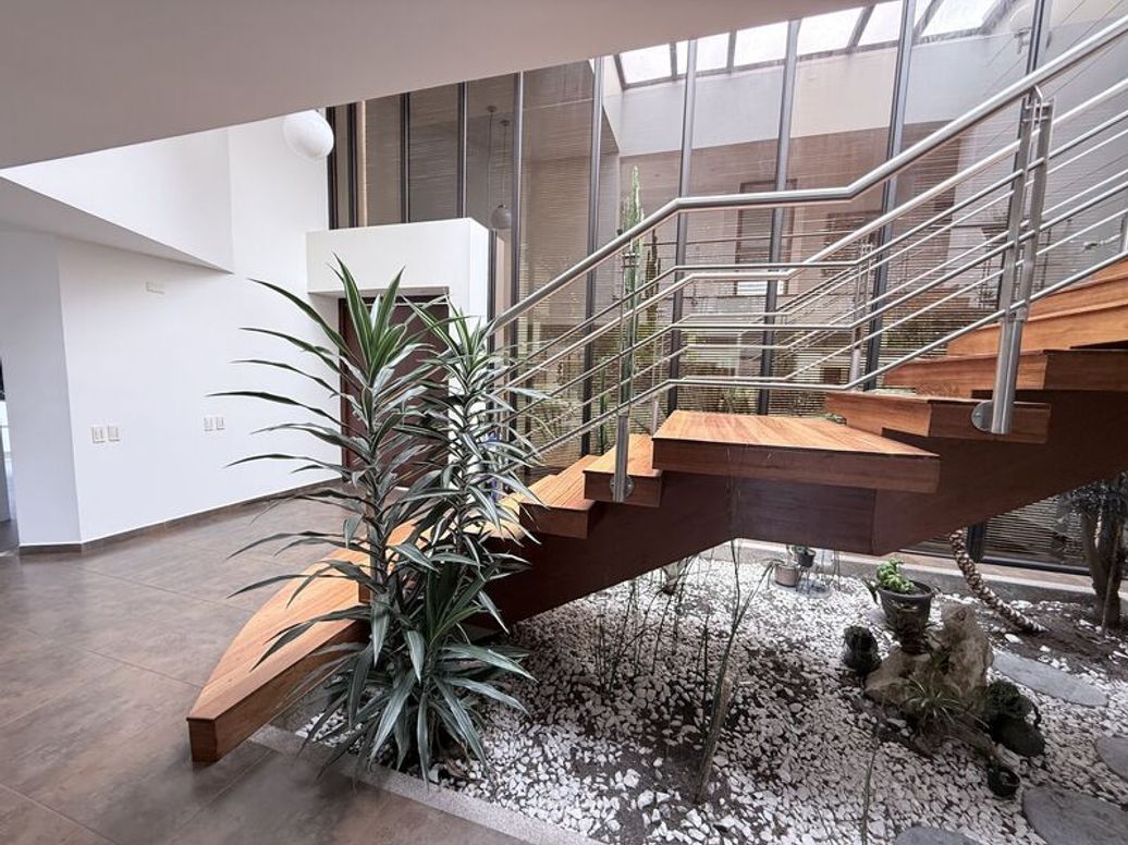 Casa de 4 alcobas en venta en Casa Blanca, Bogotá, 575 m² · foto 3 de 20