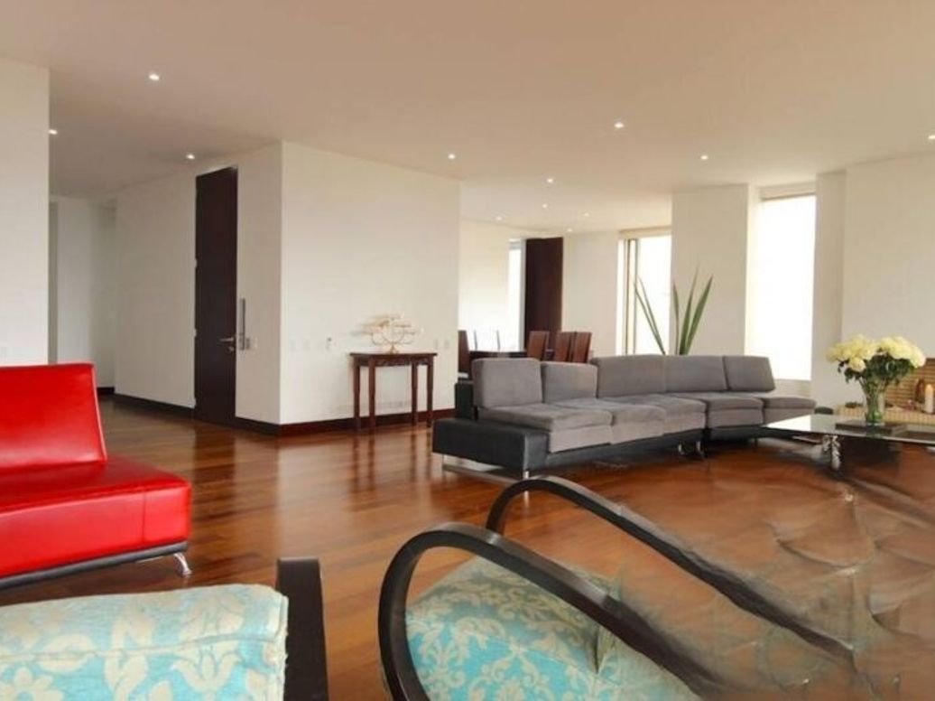 Apartamento de 4 alcobas en venta en Suba Naranjos, Bogotá, 345 m² · foto 2 de 20