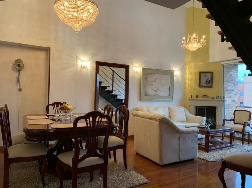 Apartamento de 3 alcobas en venta en Los Cedros, Bogotá, 230 m² · foto 4 de 14