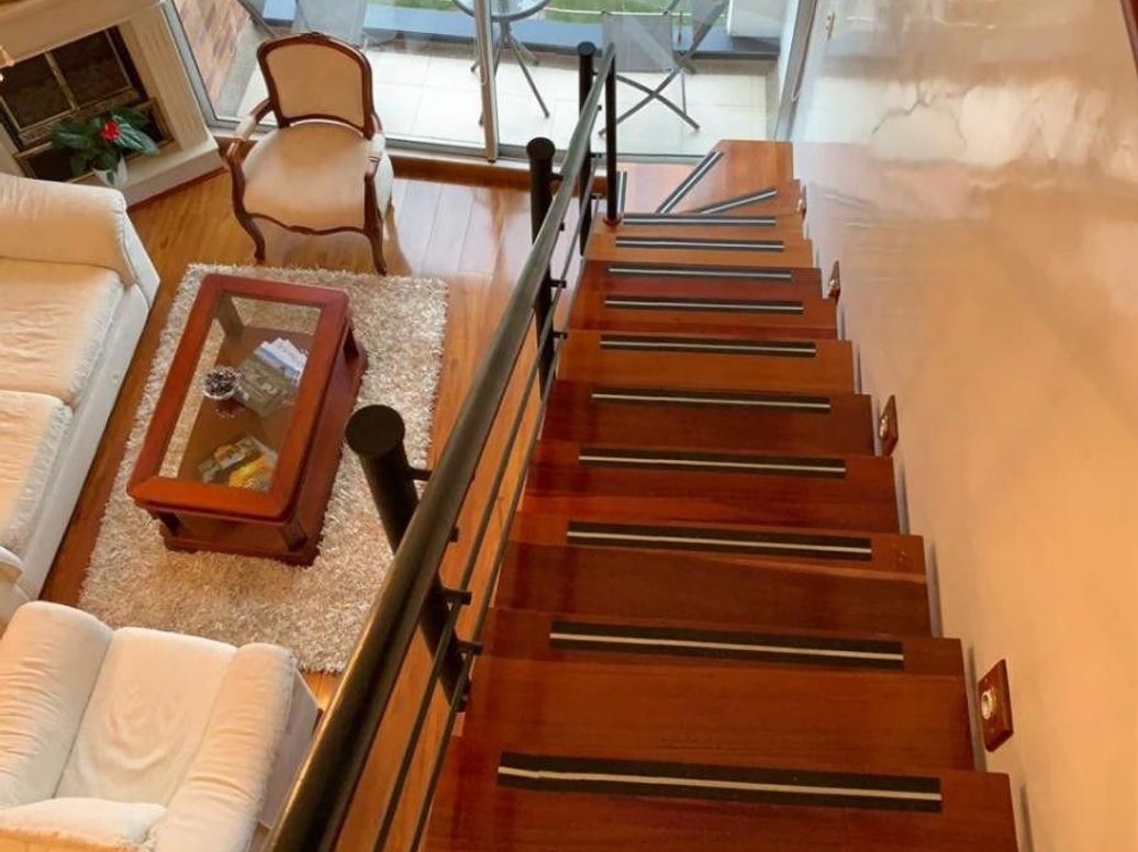 Apartamento de 3 alcobas en venta en Los Cedros, Bogotá, 230 m² · foto 7 de 14