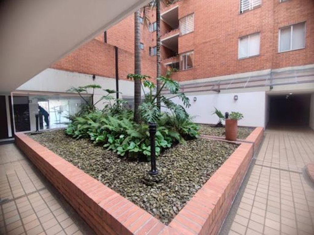 Apartamento de 3 alcobas en venta en Caobos Salazar, Bogotá, 112 m² · foto 4 de 20