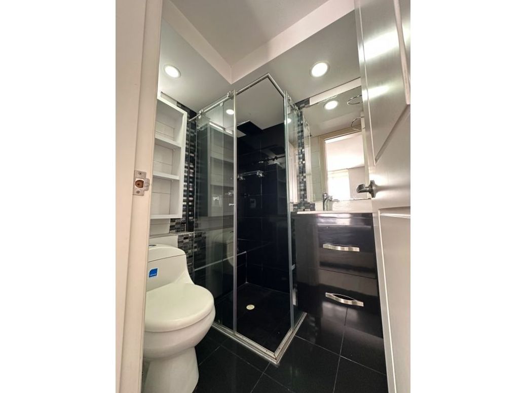 Apartamento de 3 alcobas en venta en Madelena, Bogotá, 56 m² · foto 6 de 17