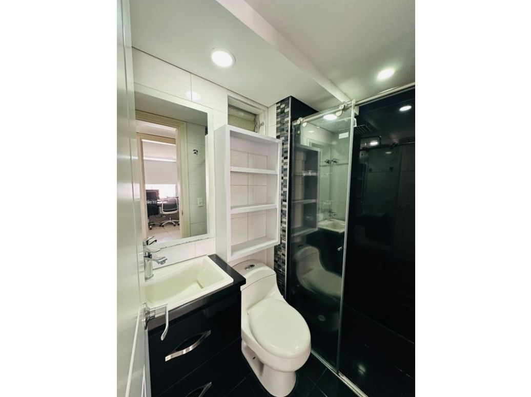Apartamento de 3 alcobas en venta en Madelena, Bogotá, 56 m² · foto 8 de 17
