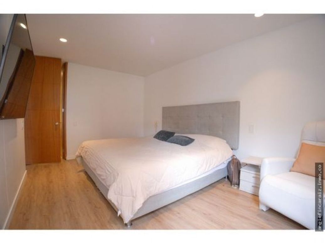 Apartamento de 3 alcobas en venta en Usaquén, Bogotá, 176 m² · foto 7 de 20