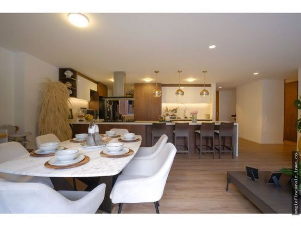 Apartamento de 3 alcobas en venta en Usaquén, Bogotá, 176 m² · foto 19 de 20