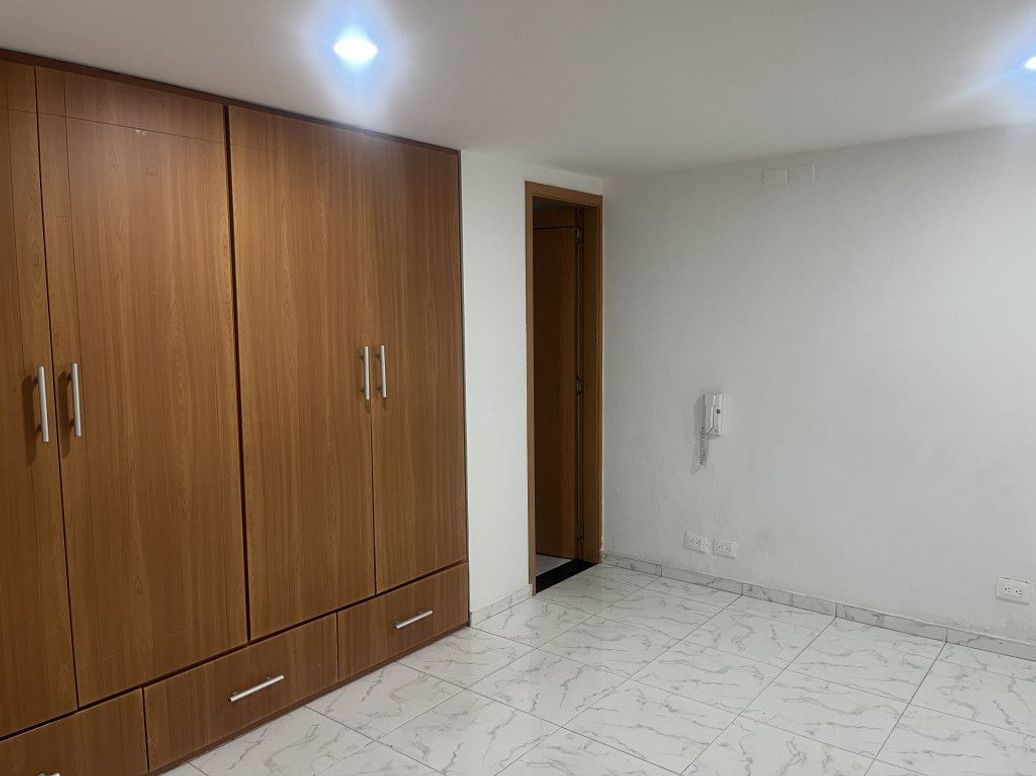 Casa de 5 alcobas en venta en Nueva Zelandia, Bogotá, 178 m² · foto 6 de 20