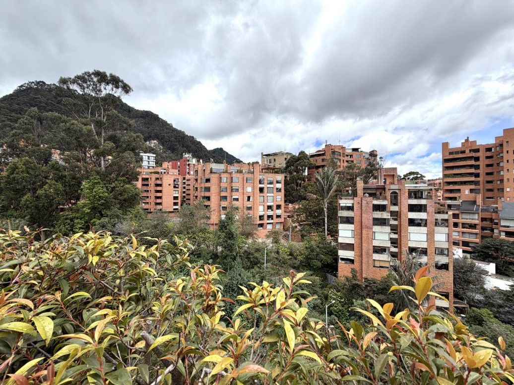 Apartamento de 3 alcobas en venta en Bellavista, Bogotá, 306 m² · foto 8 de 20