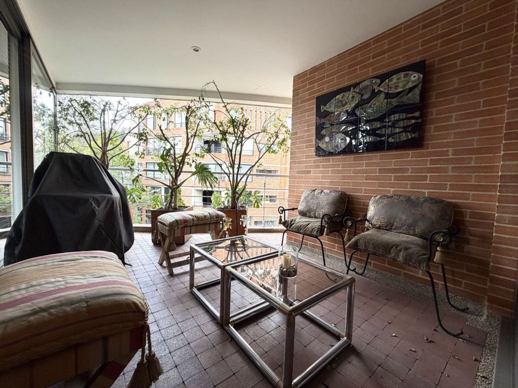 Apartamento de 3 alcobas en venta en Bellavista, Bogotá, 306 m² · foto 18 de 20