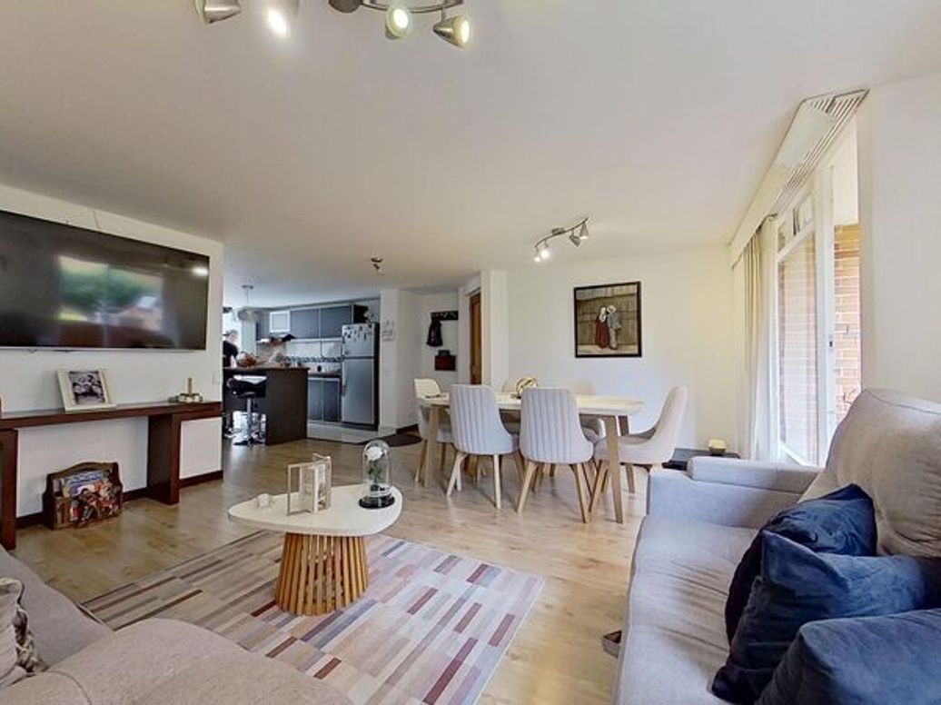 Apartamento de 3 alcobas en venta en Santa Rosa, Bogotá, 129 m² · foto 4 de 20