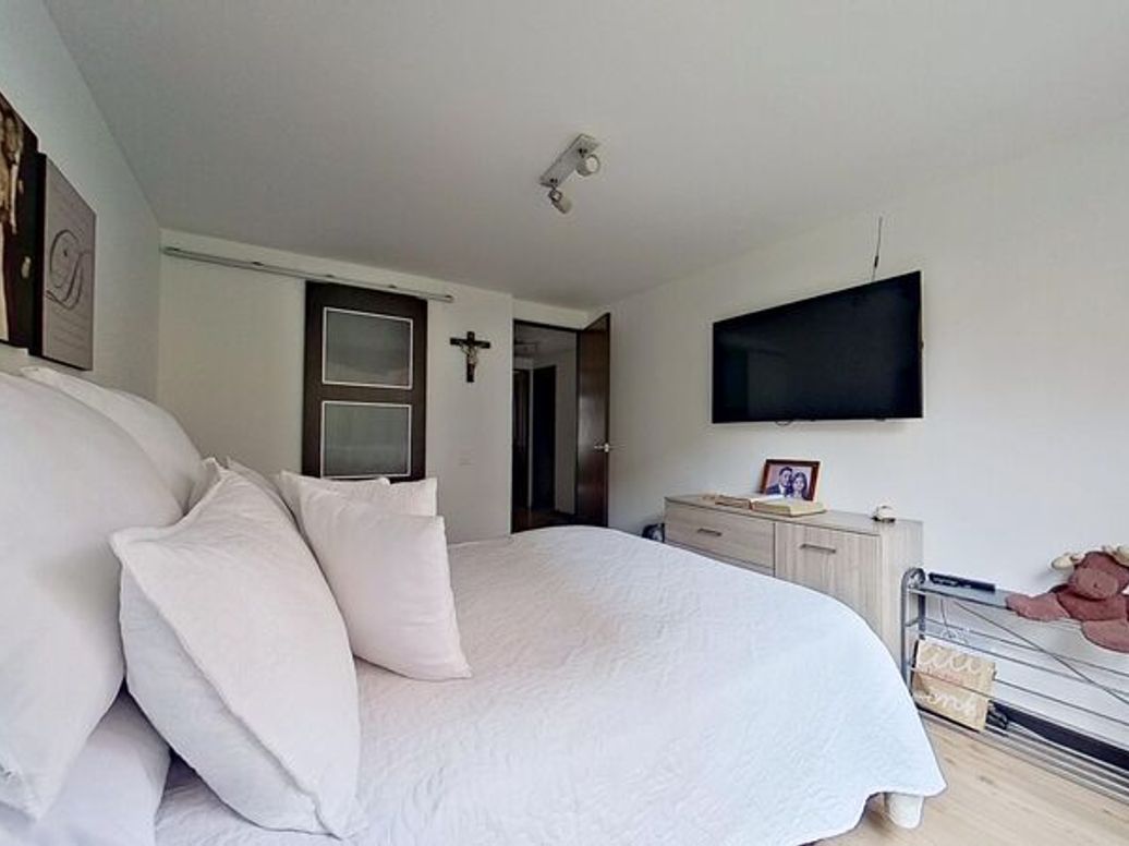 Apartamento de 3 alcobas en venta en Santa Rosa, Bogotá, 129 m² · foto 16 de 20