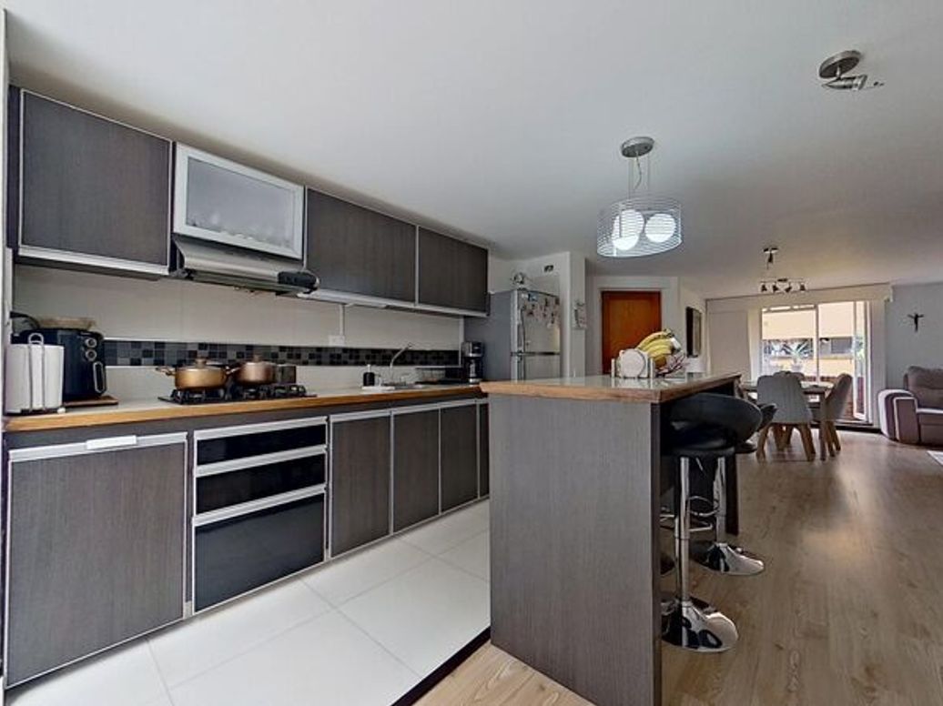 Apartamento de 3 alcobas en venta en Santa Rosa, Bogotá, 129 m² · foto 8 de 20