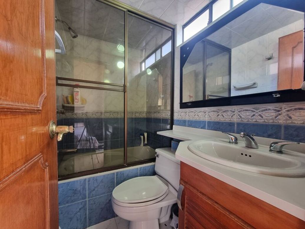 Apartamento de 3 alcobas en venta en El Contador, Bogotá, 104 m² · foto 16 de 18