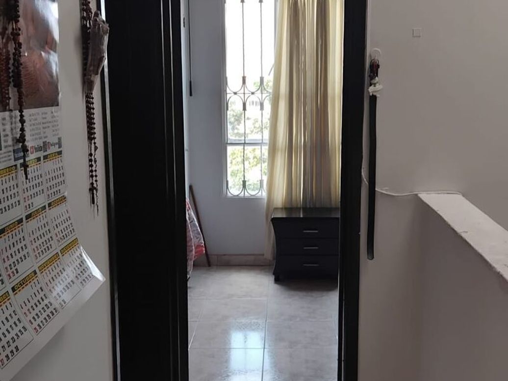 Casa de 4 alcobas en venta en Villa Alsacia, Bogotá, 75 m² · foto 5 de 6