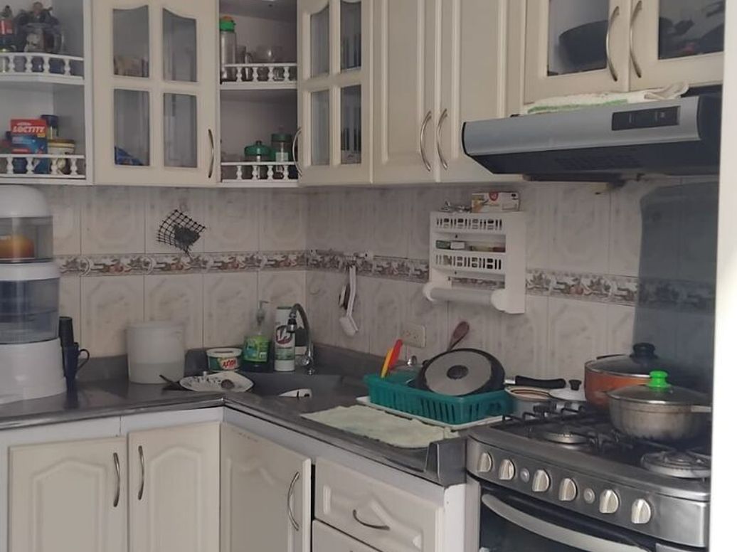 Casa de 4 alcobas en venta en Villa Alsacia, Bogotá, 75 m² · foto 3 de 6