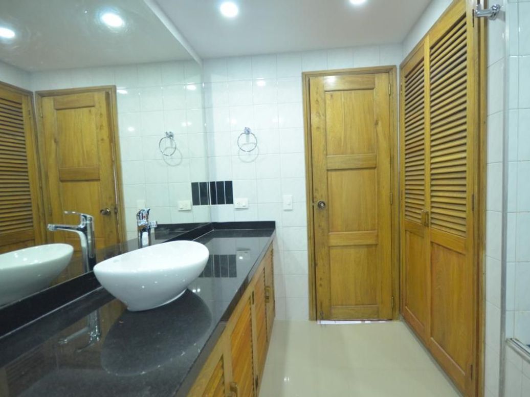 Casa de 4 alcobas en venta en El Contador, Bogotá, 229 m² · foto 16 de 20