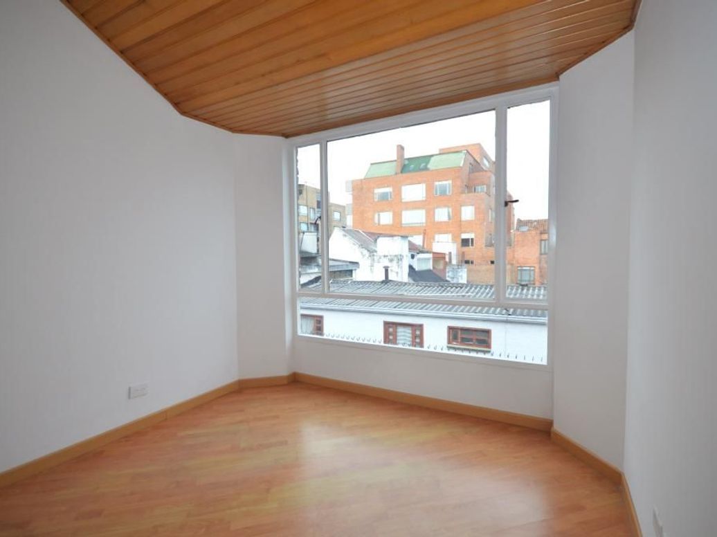 Casa de 4 alcobas en venta en El Contador, Bogotá, 229 m² · foto 17 de 20