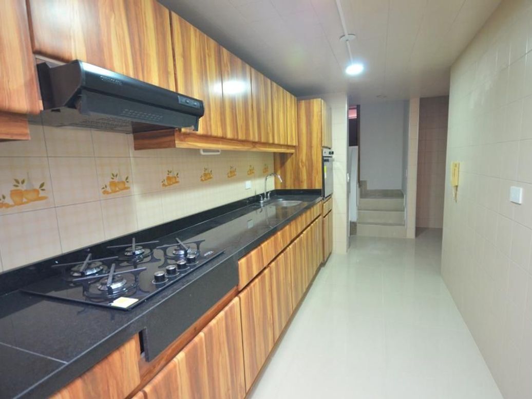 Casa de 4 alcobas en venta en El Contador, Bogotá, 229 m² · foto 7 de 20
