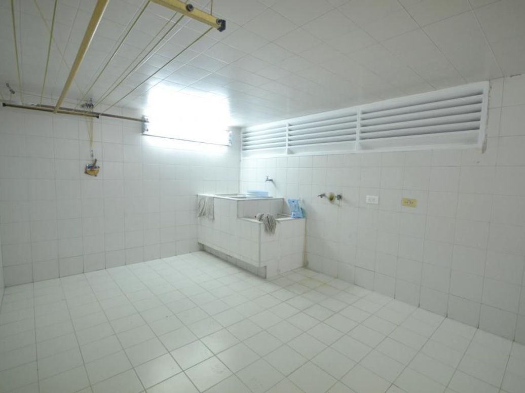 Casa de 4 alcobas en venta en El Contador, Bogotá, 229 m² · foto 9 de 20