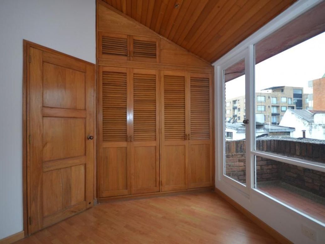 Casa de 4 alcobas en venta en El Contador, Bogotá, 229 m² · foto 19 de 20
