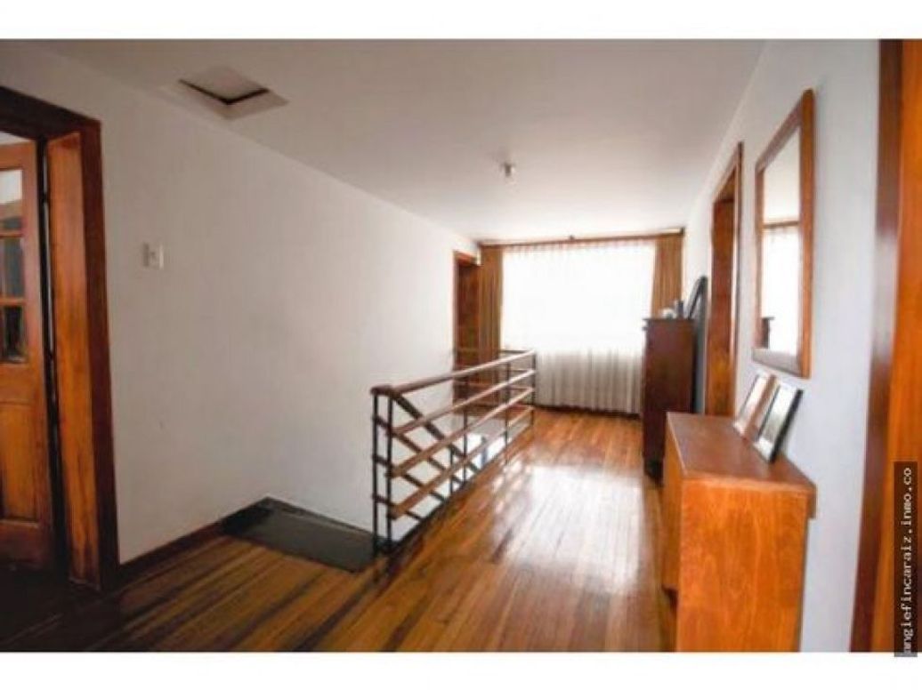 Apartaestudio en venta en Teusaquillo, Bogotá, 250 m² · foto 2 de 12