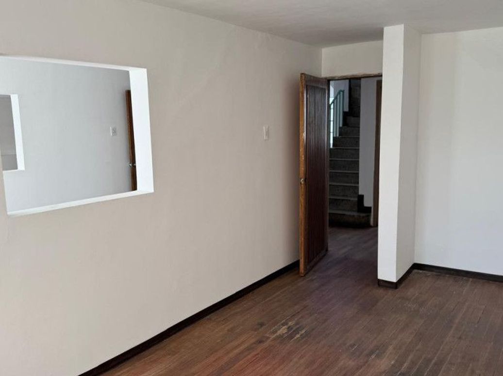 Casa de 10 alcobas en venta en Olaya, Bogotá, 299 m² · foto 13 de 20