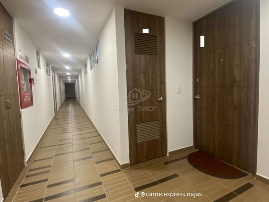 Apartamento de 3 alcobas en venta en El Dorado, Bogotá, 69 m² · foto 16 de 17