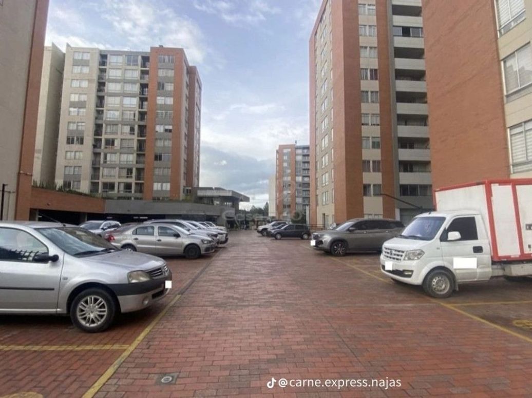 Apartamento de 3 alcobas en venta en El Dorado, Bogotá, 69 m² · foto 17 de 17