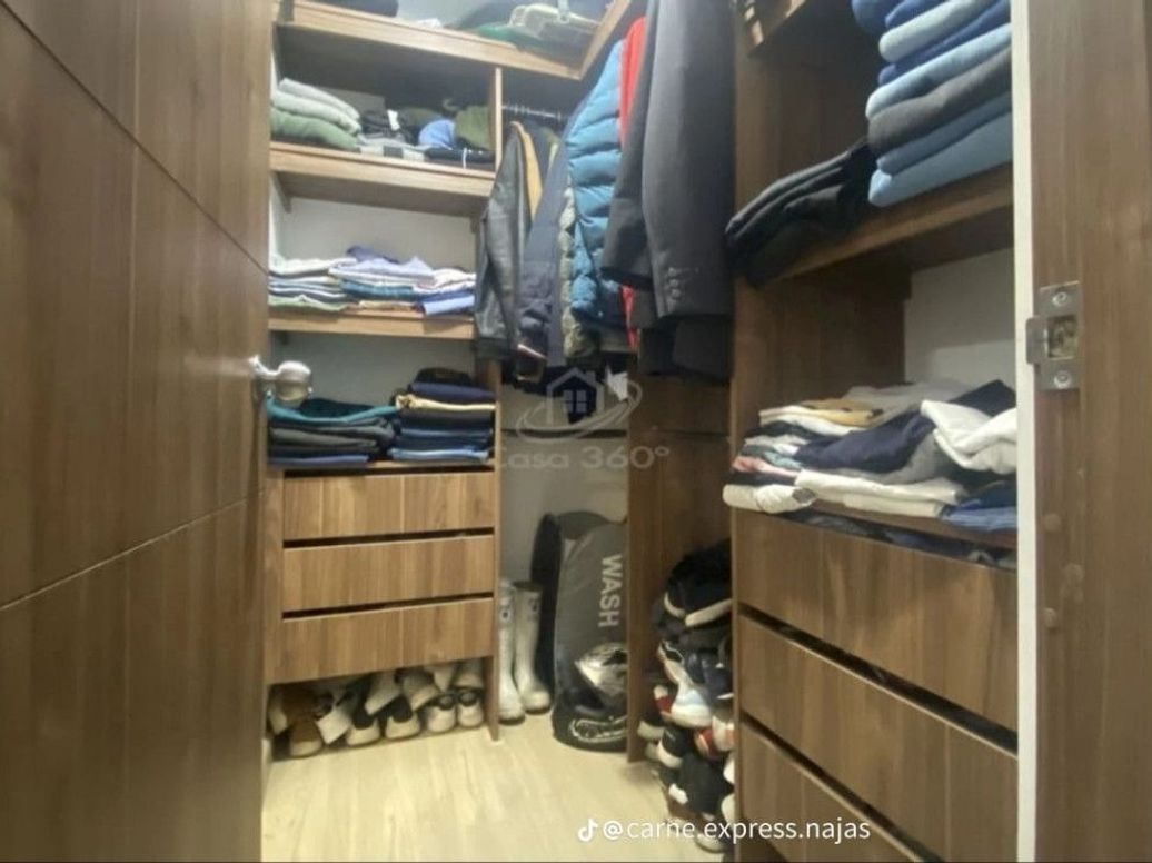 Apartamento de 3 alcobas en venta en El Dorado, Bogotá, 69 m² · foto 10 de 17