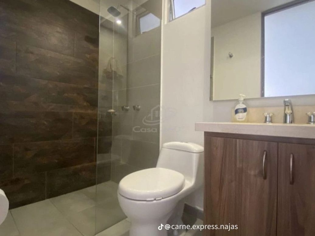 Apartamento de 3 alcobas en venta en El Dorado, Bogotá, 69 m² · foto 12 de 17