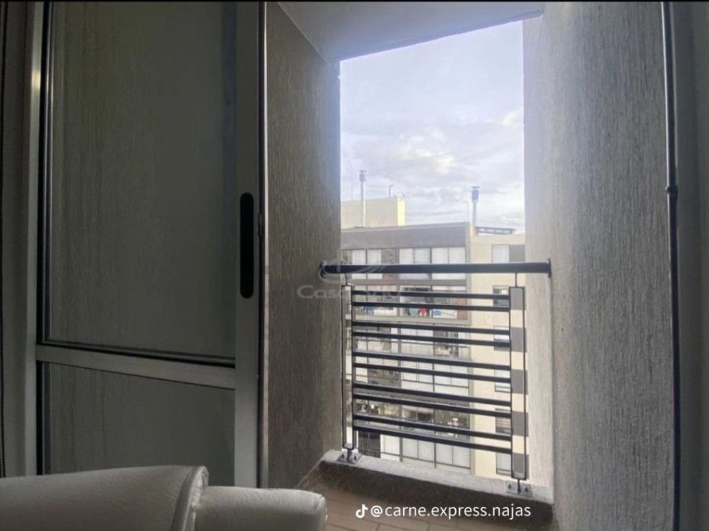 Apartamento de 3 alcobas en venta en El Dorado, Bogotá, 69 m² · foto 8 de 17