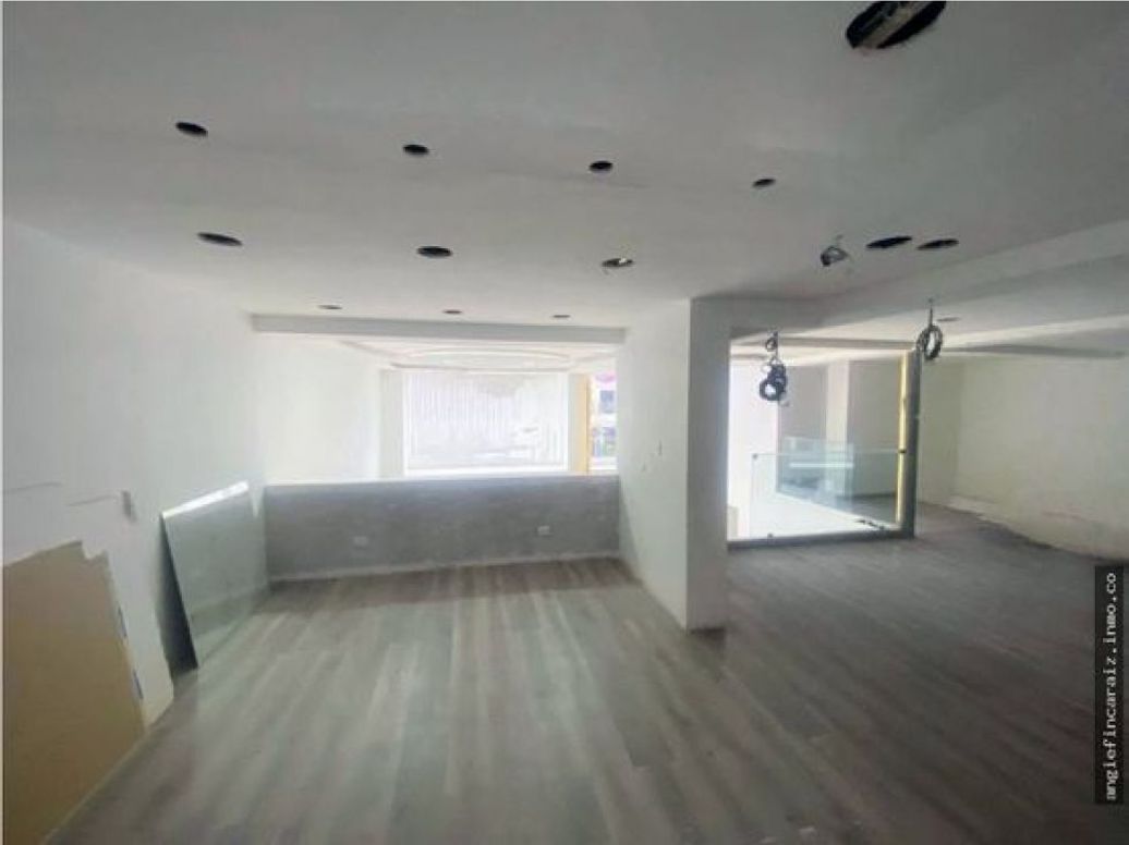 Casa de 5 alcobas en venta en Chapinero, Bogotá, 260 m² · foto 10 de 13