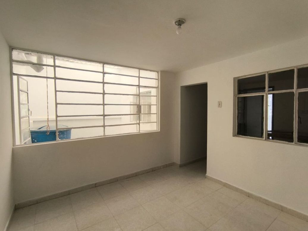 Casa en venta en Ciudad Jardín Sur, Bogotá · foto 5 de 16