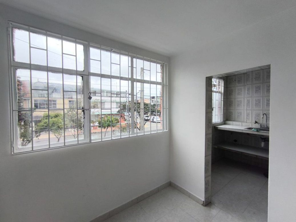Casa en venta en Ciudad Jardín Sur, Bogotá · foto 7 de 16