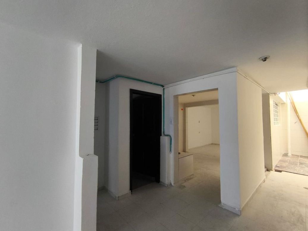 Casa en venta en Ciudad Jardín Sur, Bogotá · foto 3 de 16