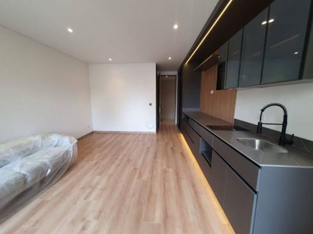 Apartaestudio en arriendo en Chico Norte Iii, Bogotá, 31 m² · foto 8 de 20