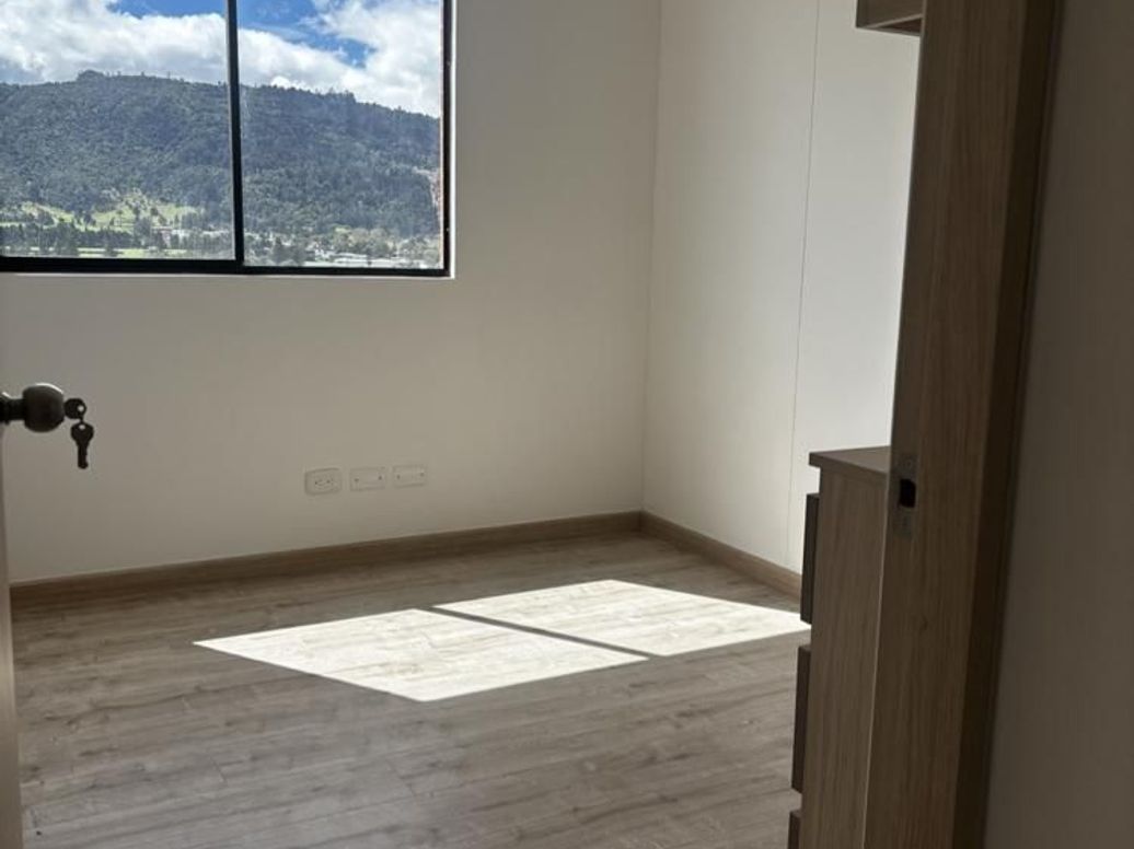 Apartamento de 3 alcobas en venta en Casa Blanca, Bogotá, 72 m² · foto 10 de 20