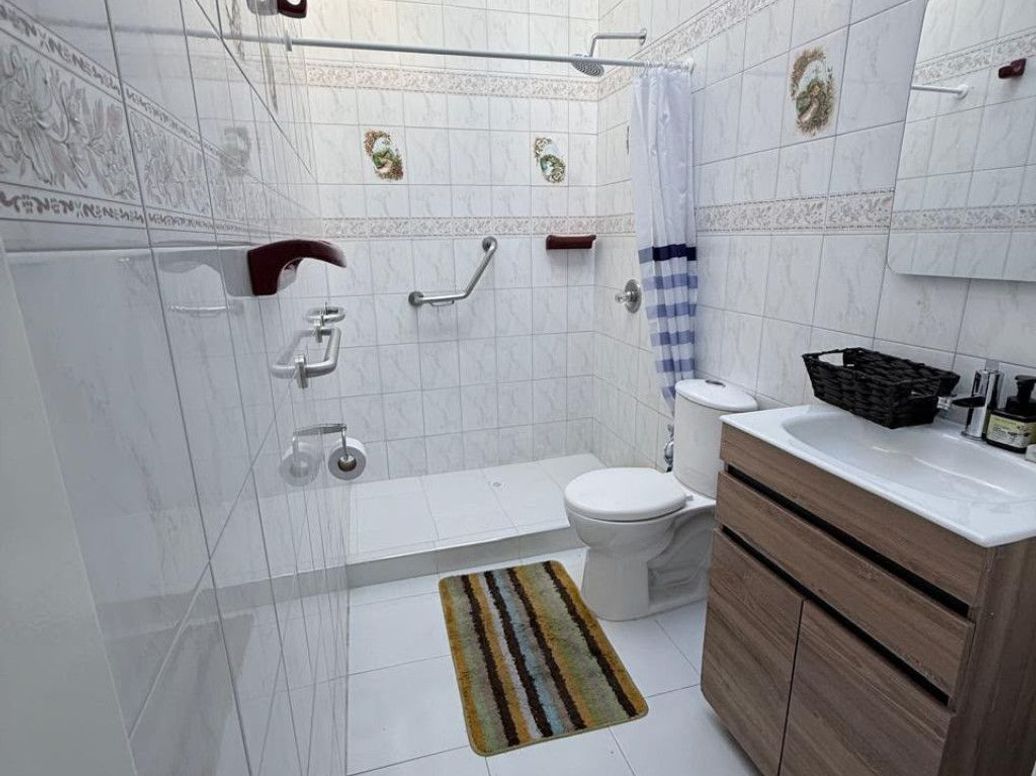 Casa de 4 alcobas en arriendo en El Contador, Bogotá, 292 m² · foto 14 de 16