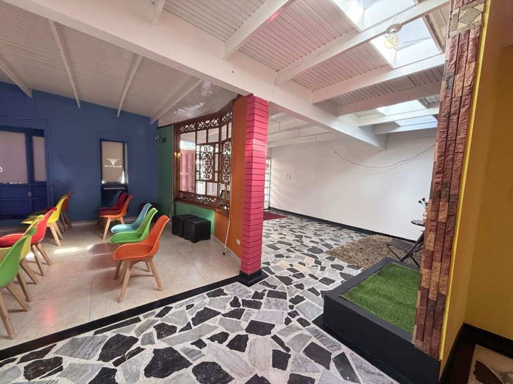 Casa de 4 alcobas en arriendo en El Contador, Bogotá, 292 m² · foto 7 de 16