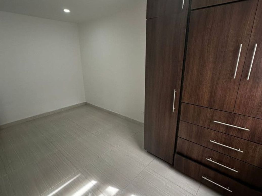 Apartamento de 3 alcobas en venta en Ub. Sabana De Tibabuyes, Bogotá, 67 m² · foto 3 de 10