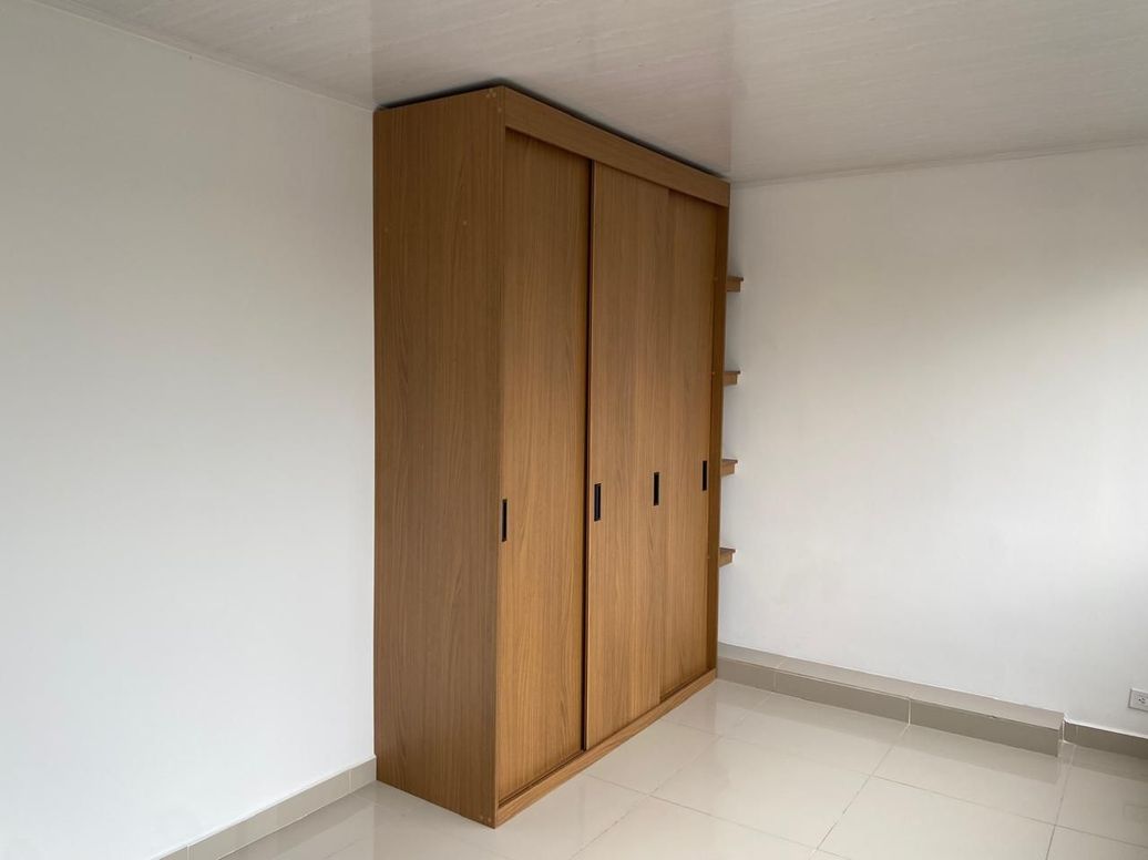 Apartamento en arriendo en Ciudad Berna, Bogotá · foto 4 de 11