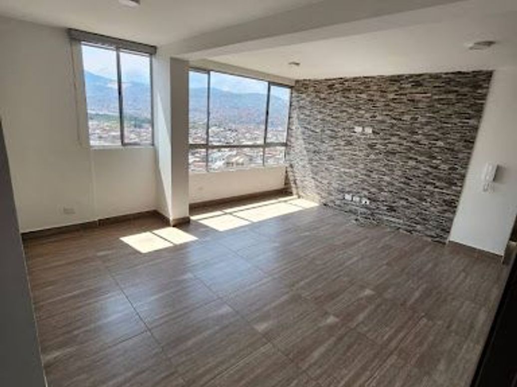 Apartamento de 2 alcobas en venta en Santa Lucía, Bogotá, 41 m² · foto 2 de 19