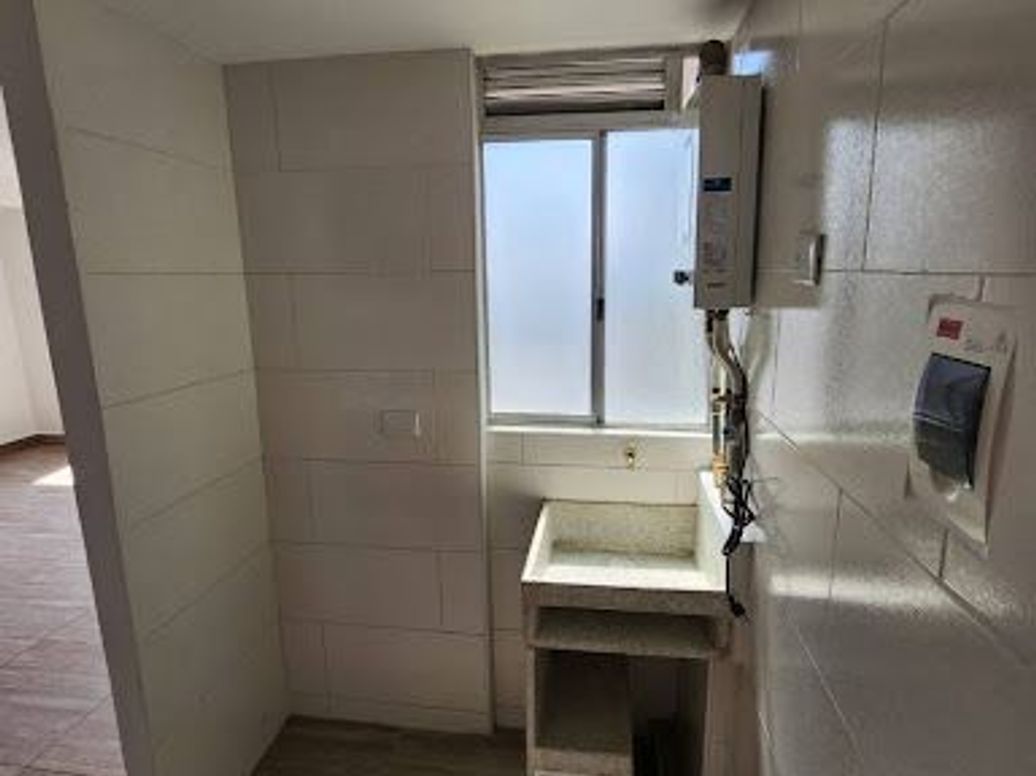 Apartamento de 2 alcobas en venta en Santa Lucía, Bogotá, 41 m² · foto 16 de 19
