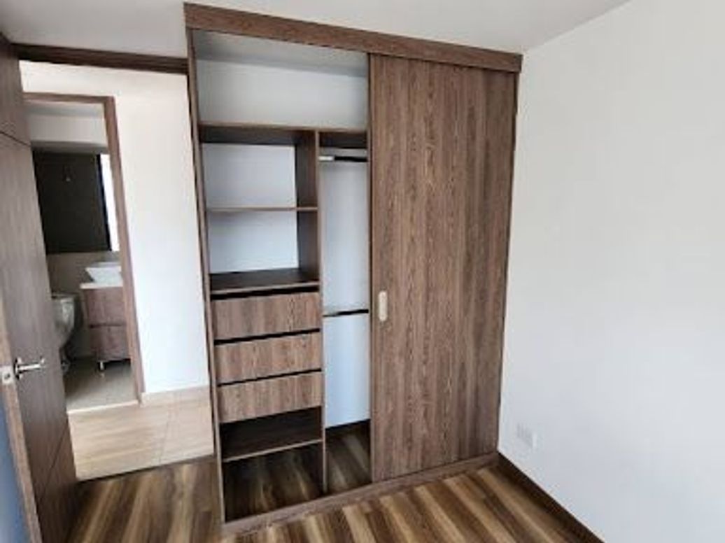 Apartamento de 2 alcobas en venta en Santa Lucía, Bogotá, 41 m² · foto 5 de 19