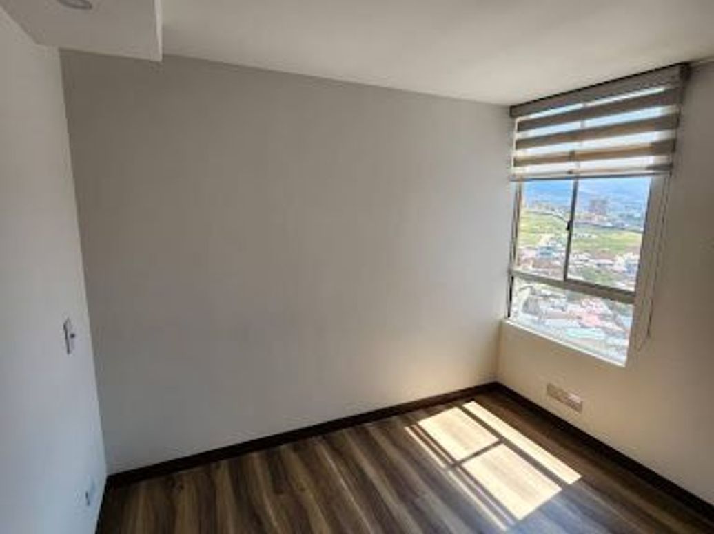 Apartamento de 2 alcobas en venta en Santa Lucía, Bogotá, 41 m² · foto 4 de 19