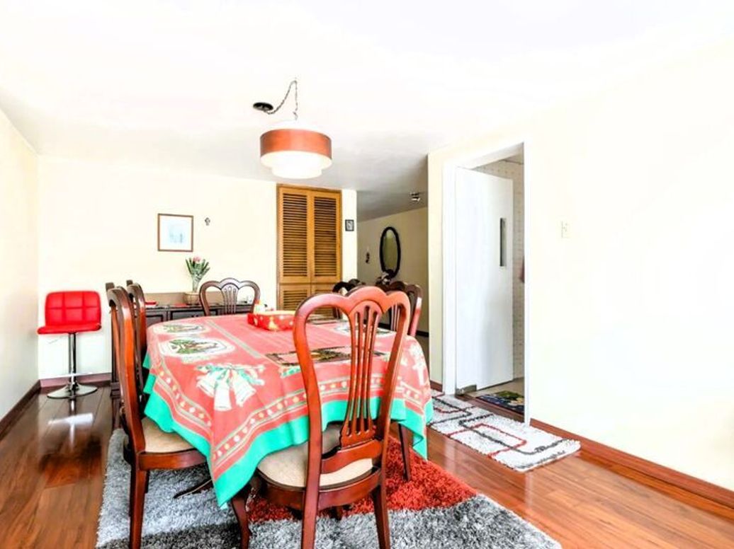 Casa de 5 alcobas en venta en Los Cedritos, Bogotá, 203 m² · foto 4 de 16