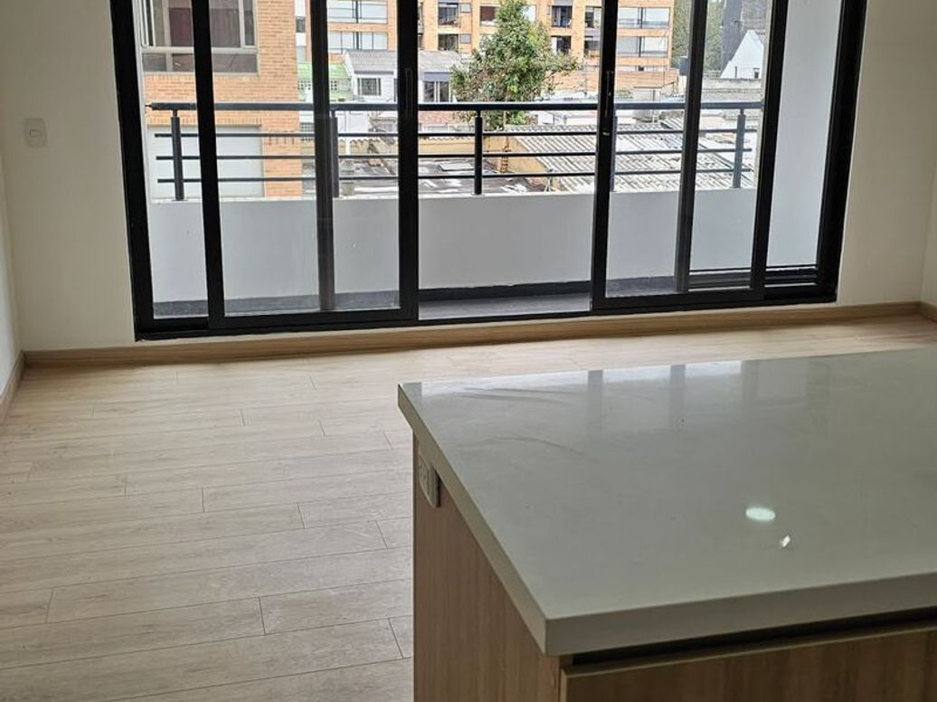 Apartamento de 3 alcobas en venta en Nuevo Contry, Bogotá, 103 m² · foto 2 de 15