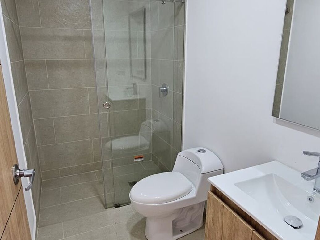 Apartamento de 3 alcobas en venta en Nuevo Contry, Bogotá, 103 m² · foto 3 de 15