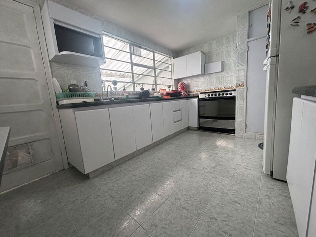 Casa de 4 alcobas en venta en Las Américas, Bogotá, 280 m² · foto 14 de 20